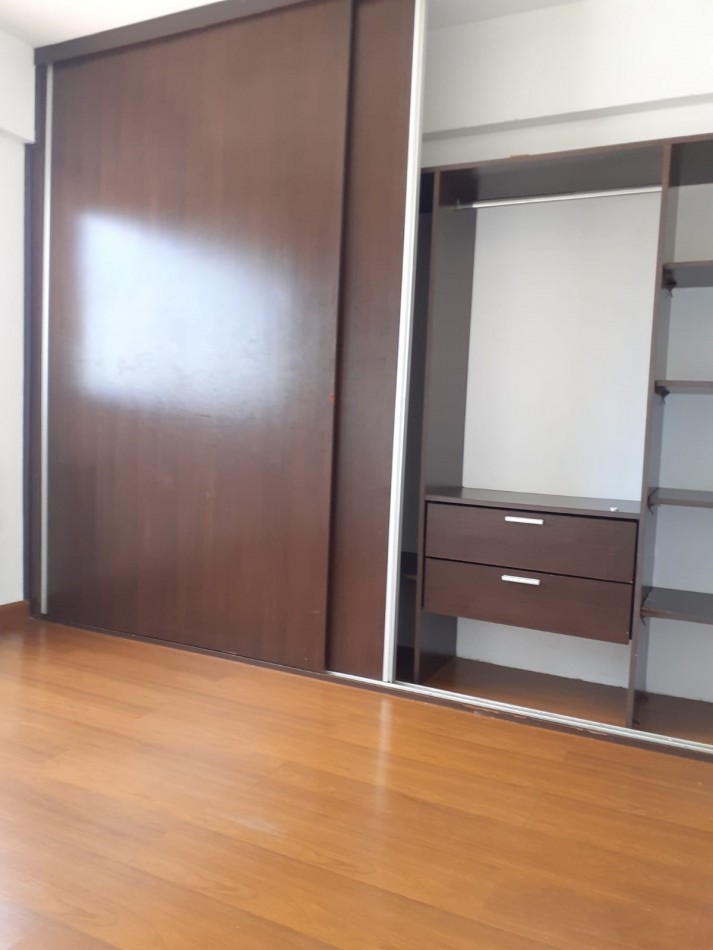 VENTA DEPARTAMENTO 2 AMBIENTES AL FRENTE ZONA CENTRO