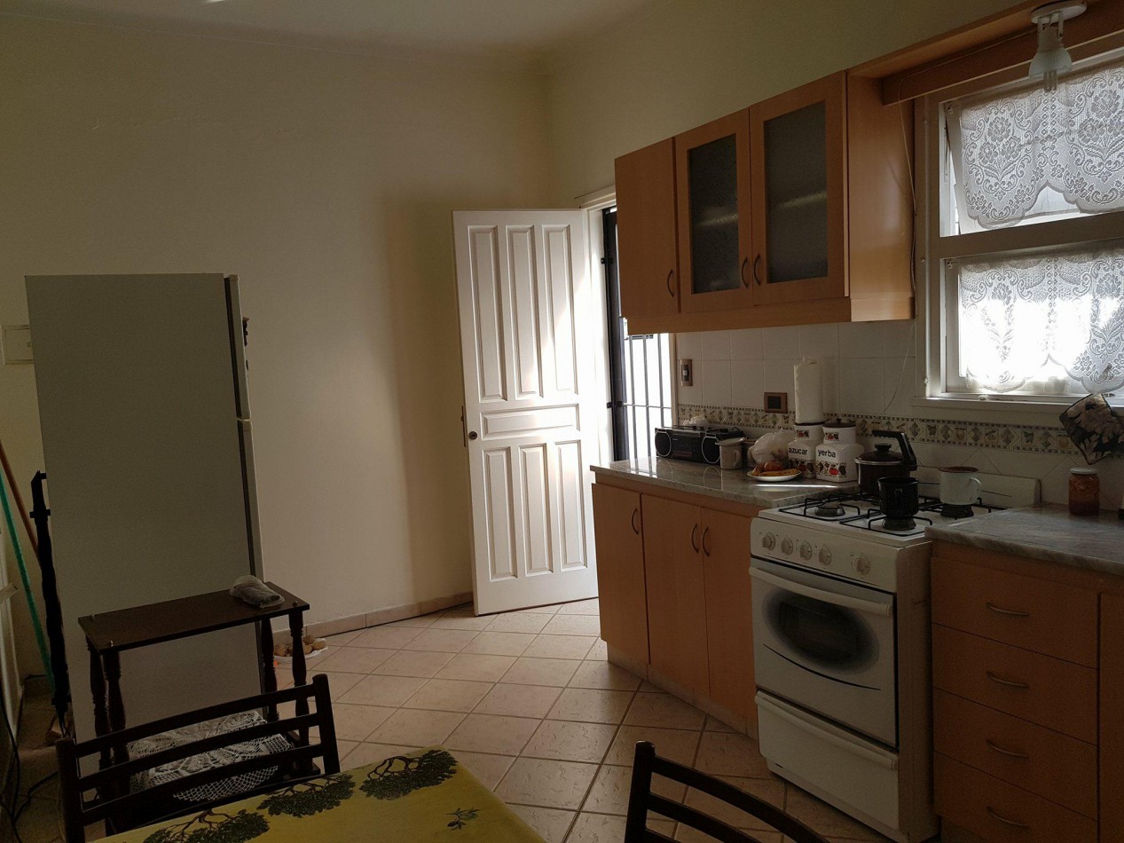 VENTA /PERMUTA CHALET 4 AMBIENTES