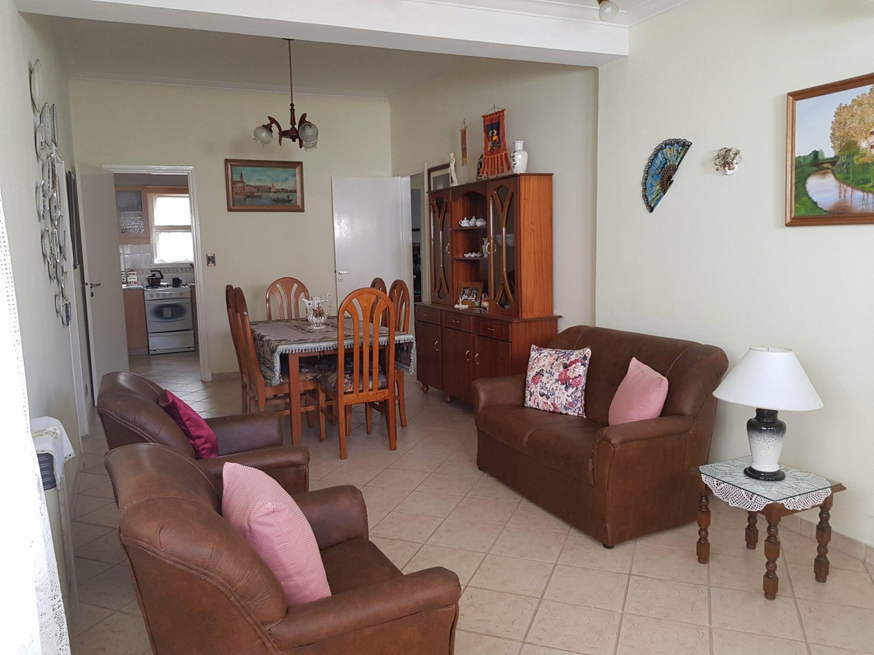VENTA /PERMUTA CHALET 4 AMBIENTES