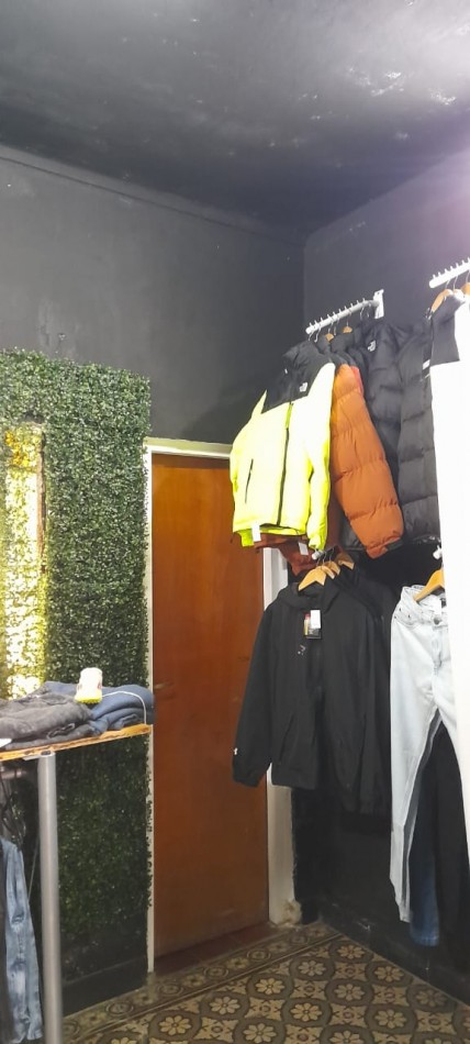 VENTA EN BLOCK 2 LOCALES COMERCIALES EN ZONA CENTRICA CORONEL VIDAL 