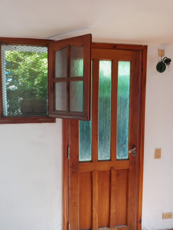 VENTA CASA DE DOS PLANTAS CENTRO CORONEL VIDAL