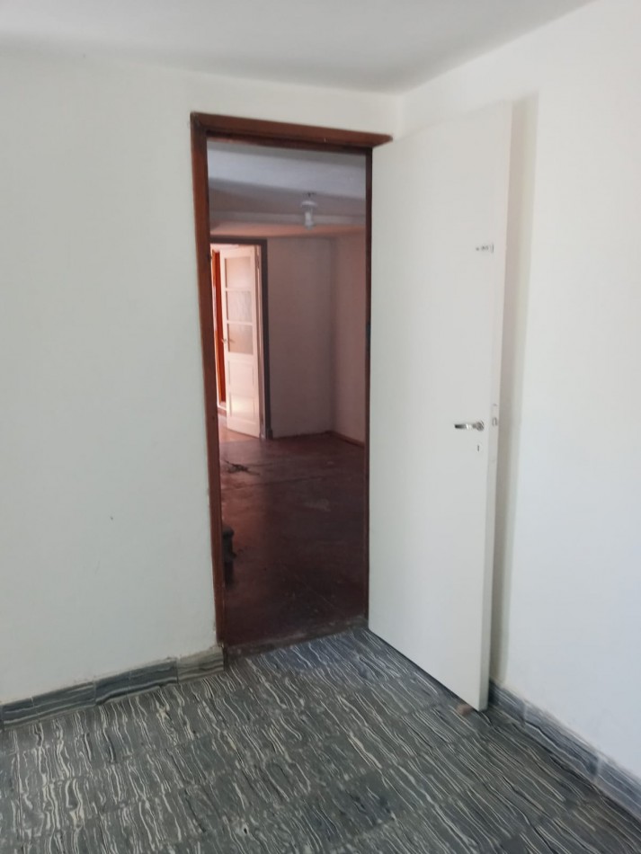 VENTA CASA DE DOS PLANTAS CENTRO CORONEL VIDAL