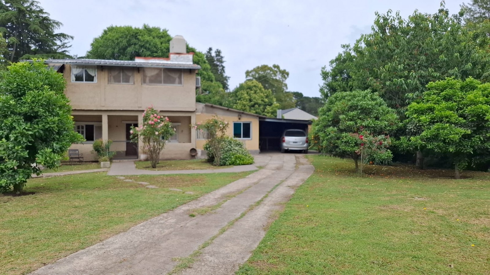 VENTA CASA 4 amb + DPTO 3 amb en Sierra de los Padres