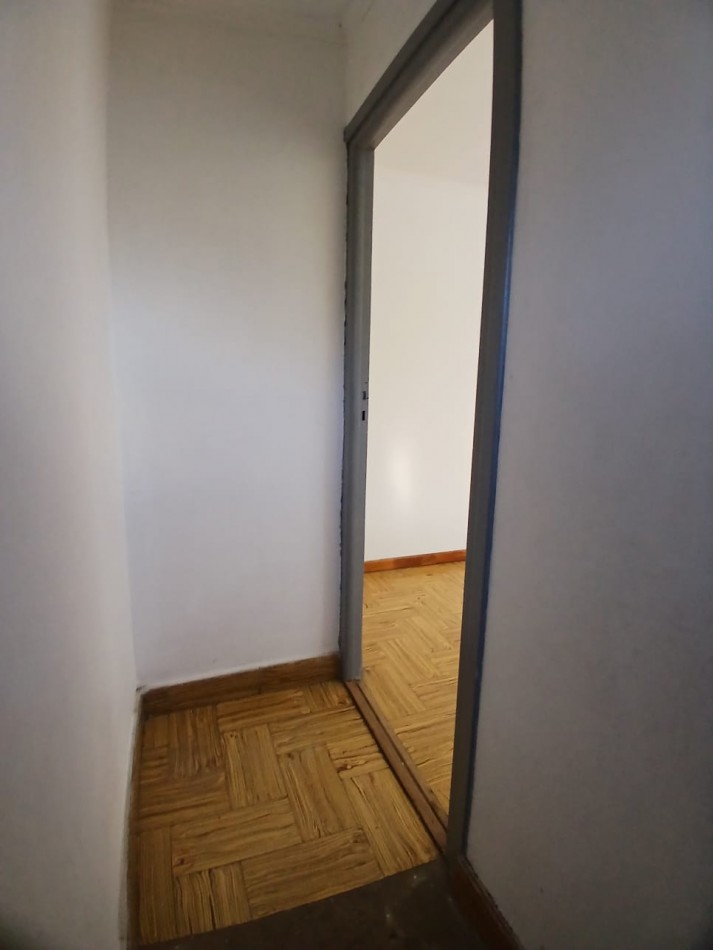 VENTA CASA DE DOS PLANTAS CENTRO CORONEL VIDAL