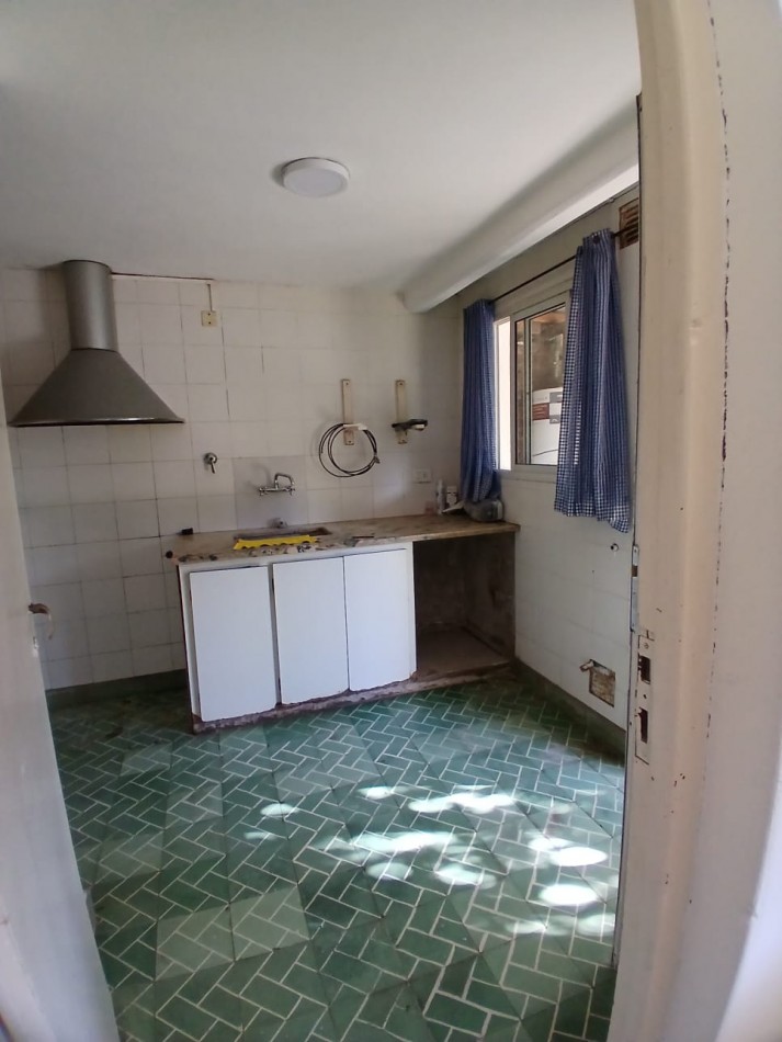 VENTA CASA DE DOS PLANTAS CENTRO CORONEL VIDAL