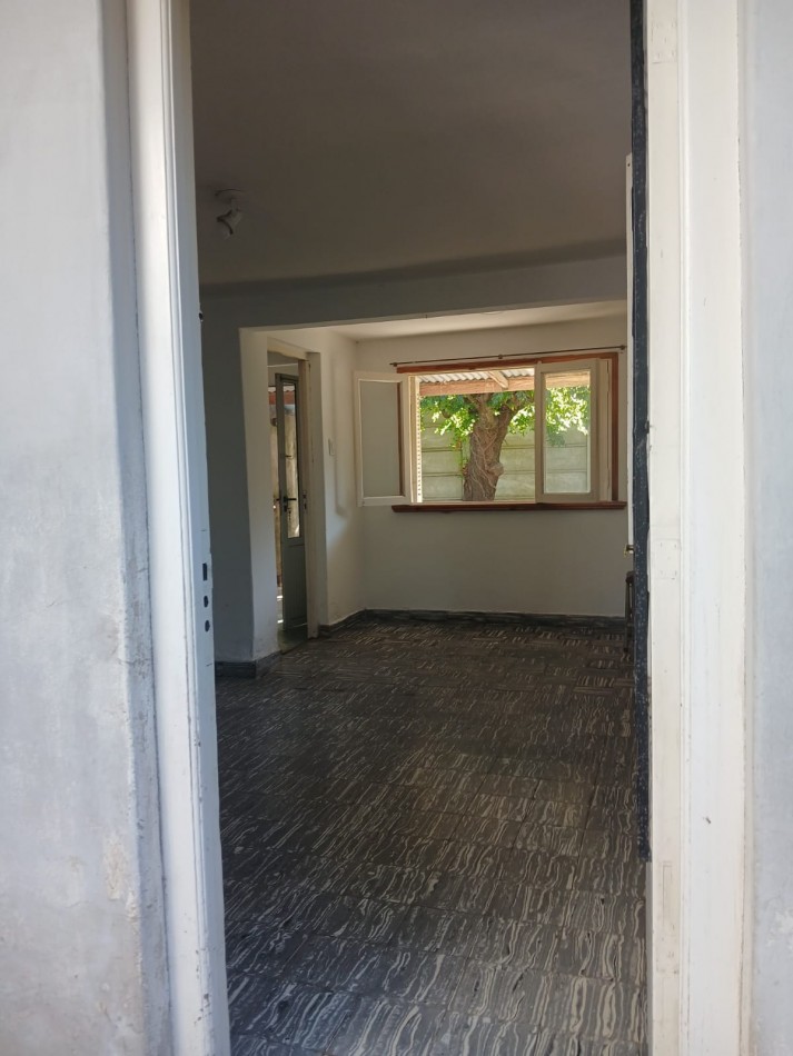 VENTA CASA DE DOS PLANTAS CENTRO CORONEL VIDAL