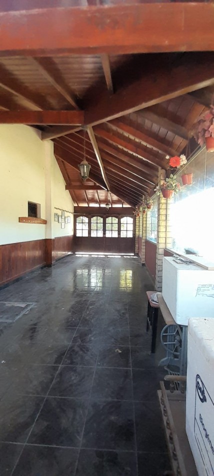 VENTA CHALET CORONEL VIDAL 