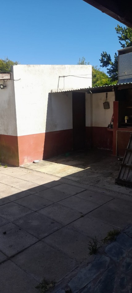 VENTA CHALET CORONEL VIDAL 