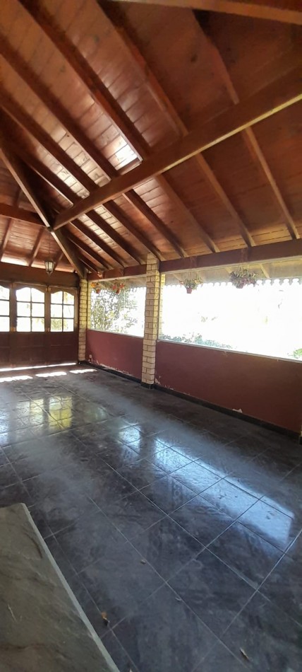 VENTA CHALET CORONEL VIDAL 