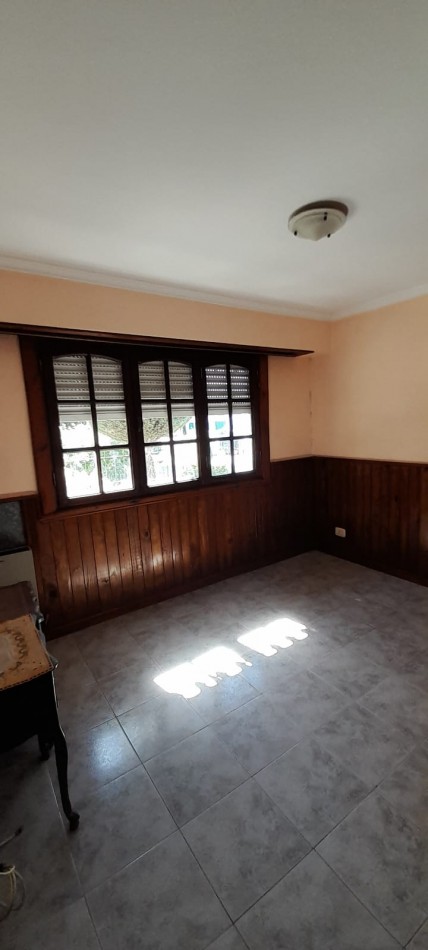 VENTA CHALET CORONEL VIDAL 