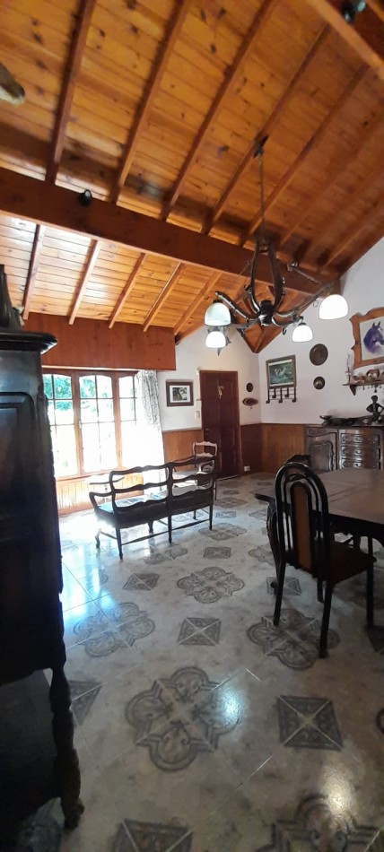VENTA CHALET CORONEL VIDAL 