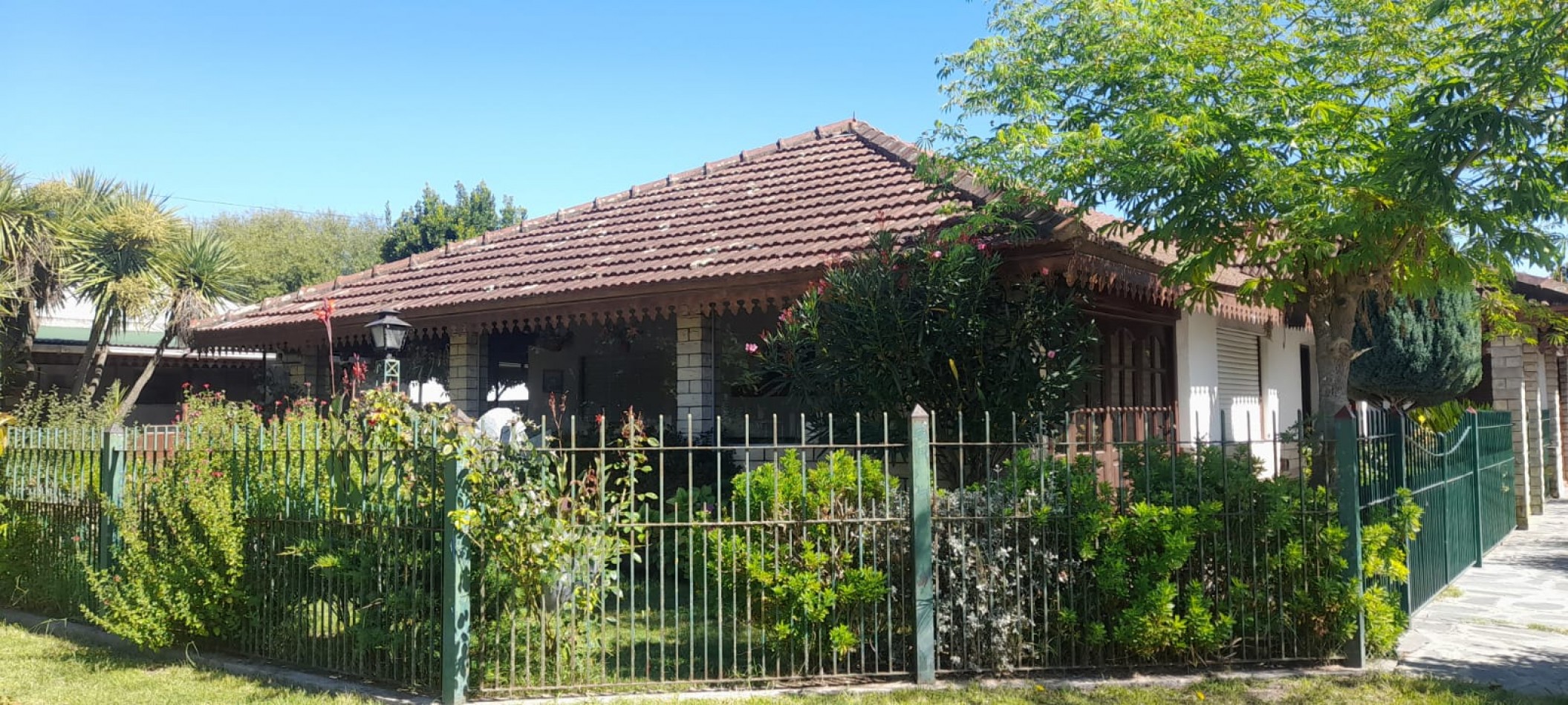 VENTA CHALET CORONEL VIDAL 