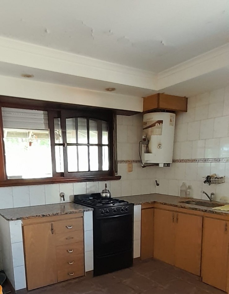 VENTA CHALET CORONEL VIDAL 