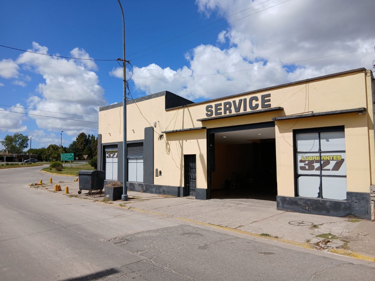 VENTA LOCALES CON GALPON DEPOSITO