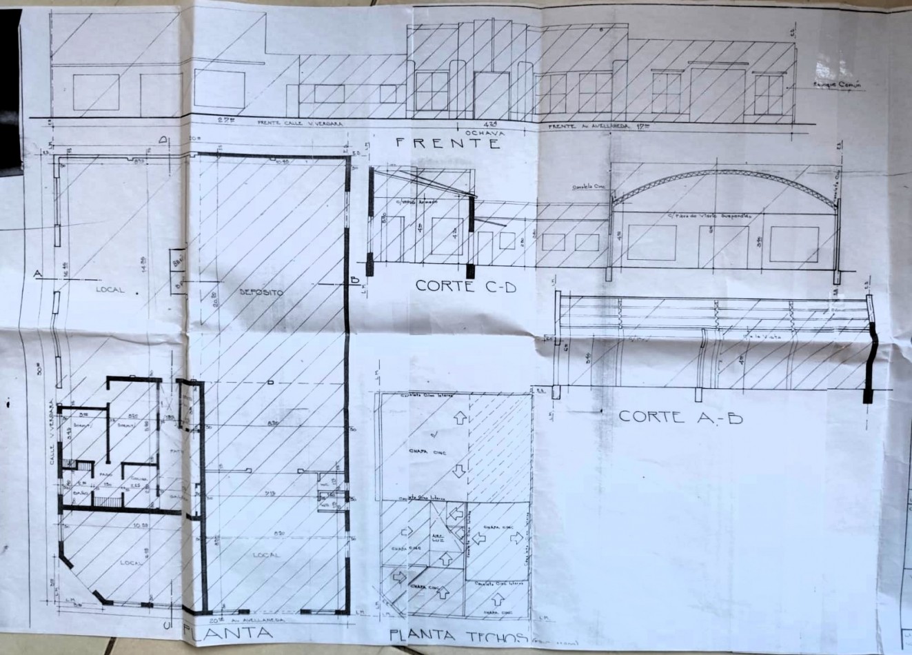 VENTA LOCALES CON GALPON DEPOSITO