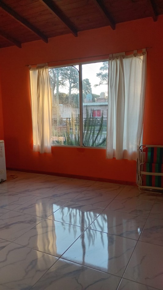 VENTA CASA CON LOCAL EN ACANTILADOS MAR DEL PLATA