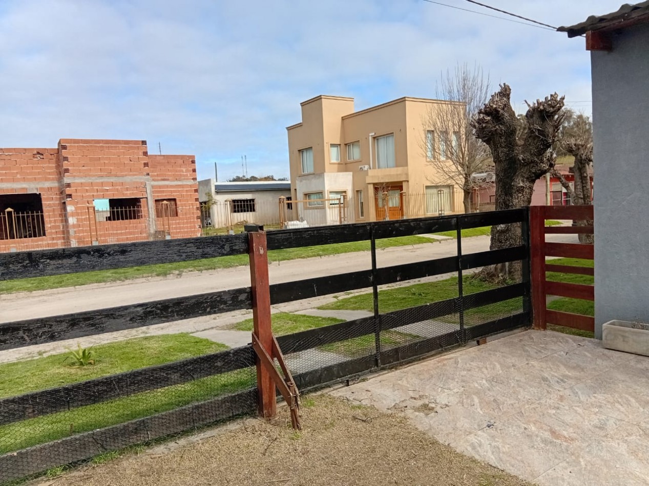 VENTA CASA CON LOCAL EN VIVORATA 