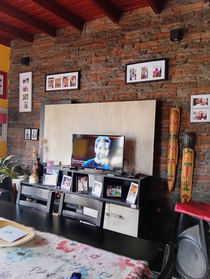 VENTA CASA CON LOCAL EN VIVORATA 