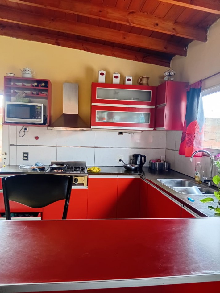 VENTA CASA CON LOCAL EN VIVORATA 
