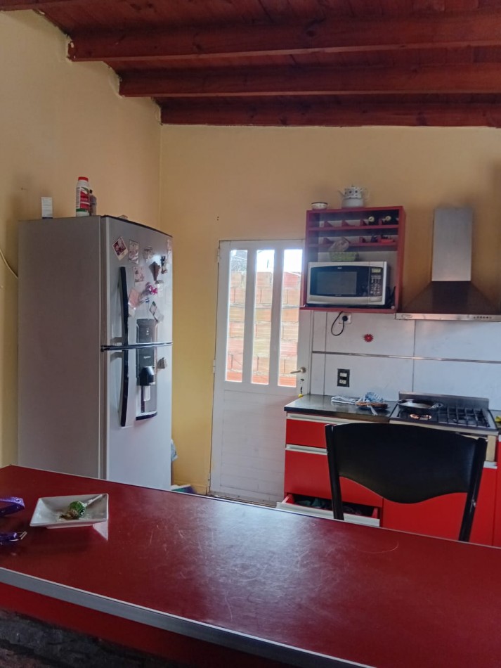 VENTA CASA CON LOCAL EN VIVORATA 
