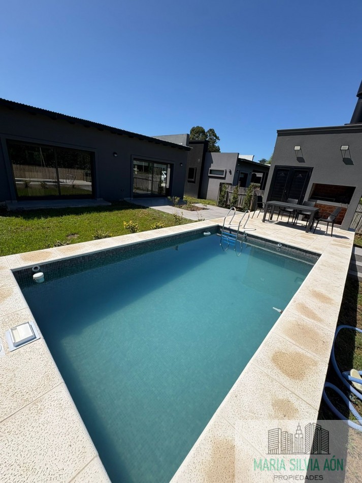 VENTA CASA EN BARRIO PRIVADO COSTA DEL SOL BALNEARIO PARQUE MAR CHIQUITA 