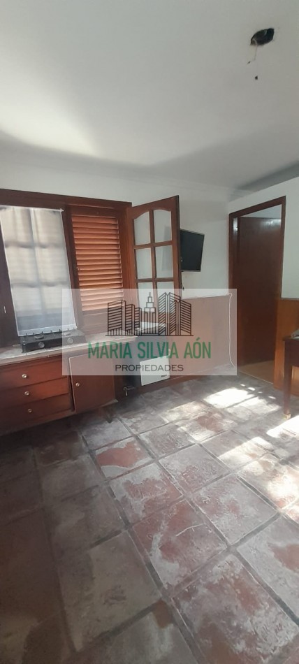 VENTA CHALET CORONEL VIDAL 