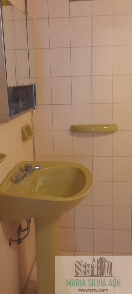 VENTA /PERMUTA CASA CON GALPON EN CORONEL VIDAL CENTRO