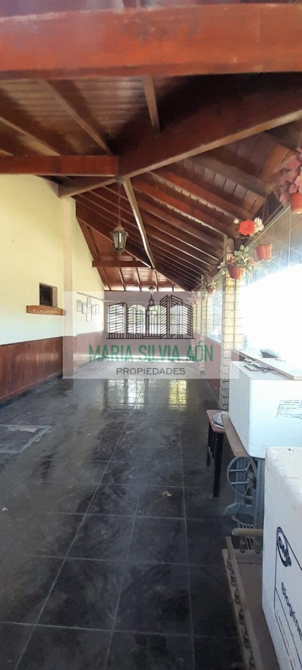 VENTA CHALET CORONEL VIDAL 