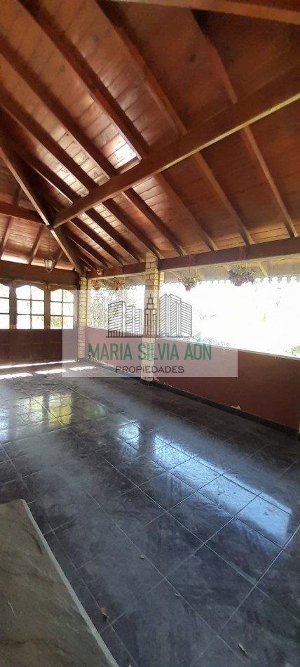 VENTA CHALET CORONEL VIDAL 