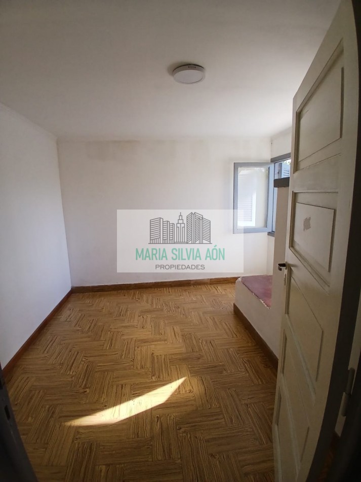 VENTA CASA DE DOS PLANTAS CENTRO CORONEL VIDAL