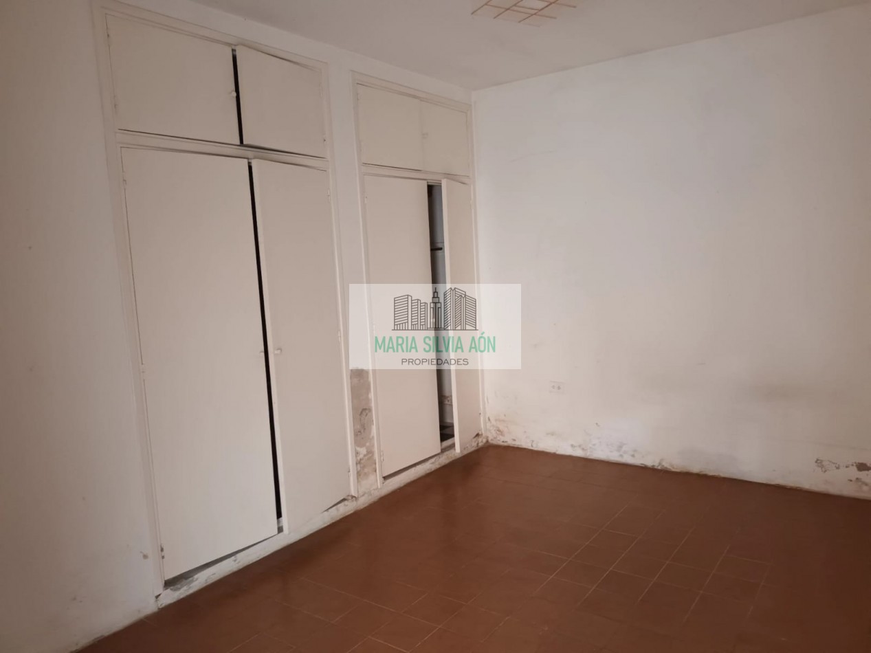 VENTA /PERMUTA CASA CON GALPON  EN CORONEL VIDAL CENTRO