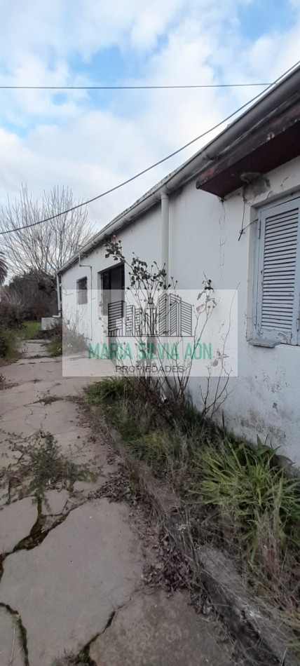 VENTA CASA A RECICLAR EN  EL CENTRO CORONEL VIDAL 