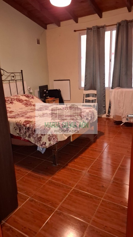 VENTA CASA 4 amb + DPTO 3 amb en Sierra de los Padres