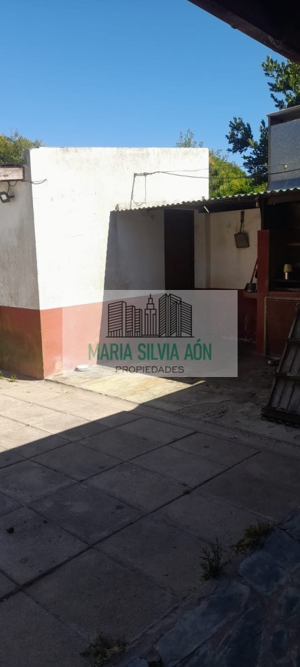 VENTA CHALET CORONEL VIDAL 