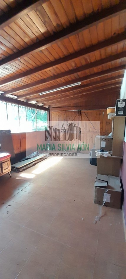 VENTA CHALET CORONEL VIDAL 