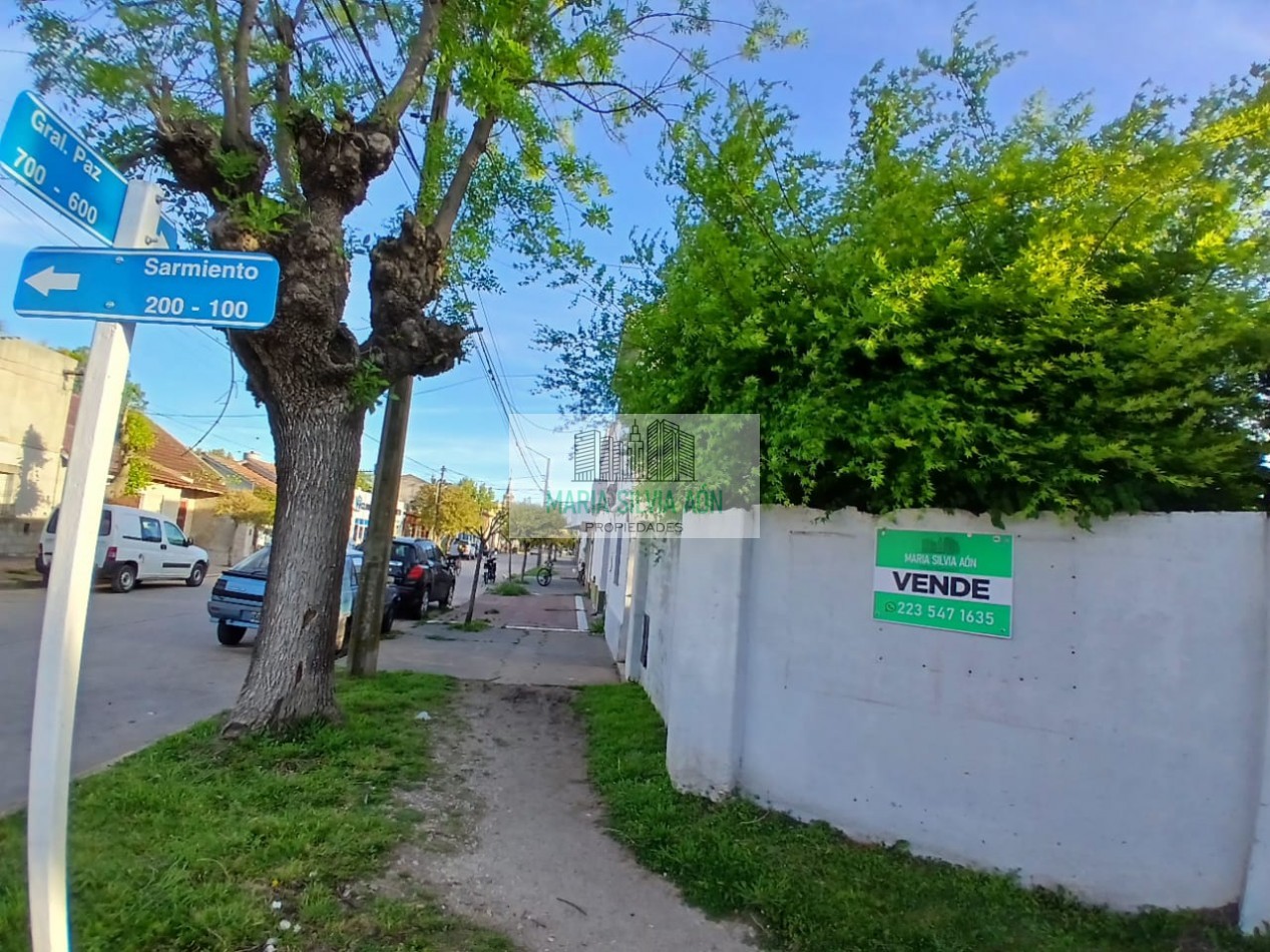 VENTA CASA DE DOS PLANTAS CENTRO CORONEL VIDAL
