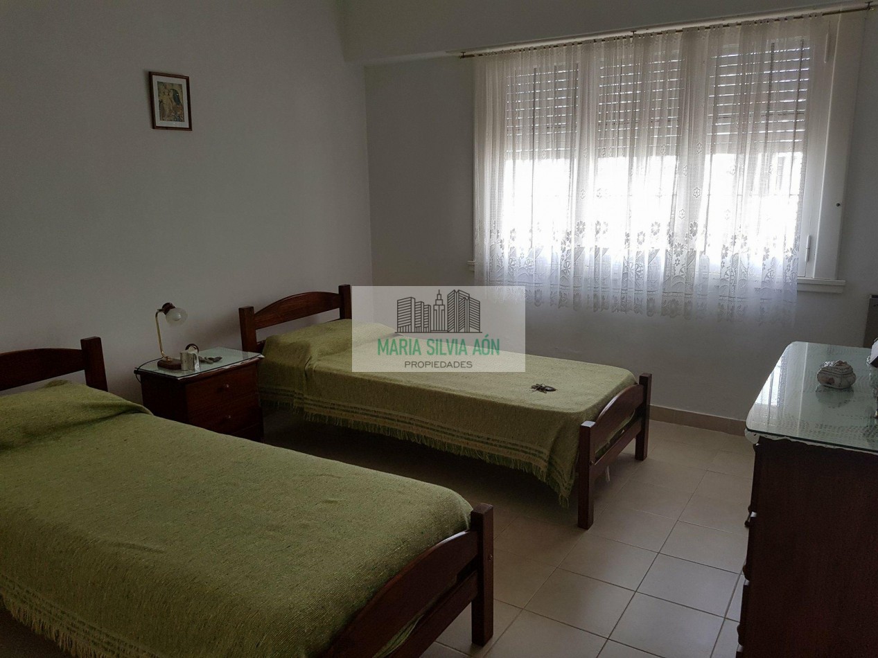 VENTA CHALET 4 AMBIENTES 