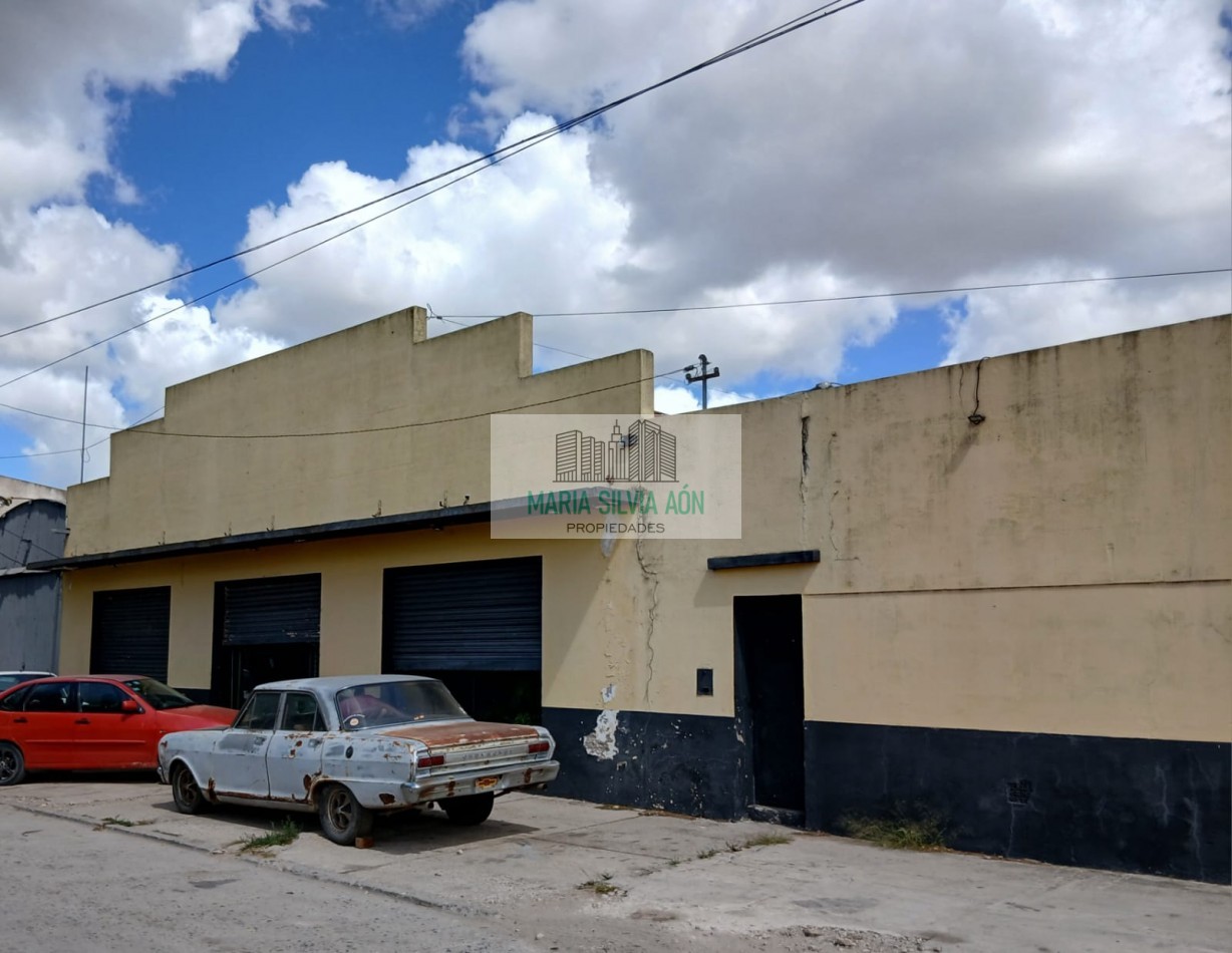 VENTA LOCALES CON GALPON DEPOSITO