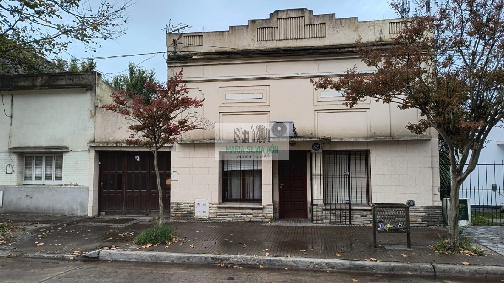 VENTA CASA + DEPARTAMENTO CENTRO CORONEL VIDAL 