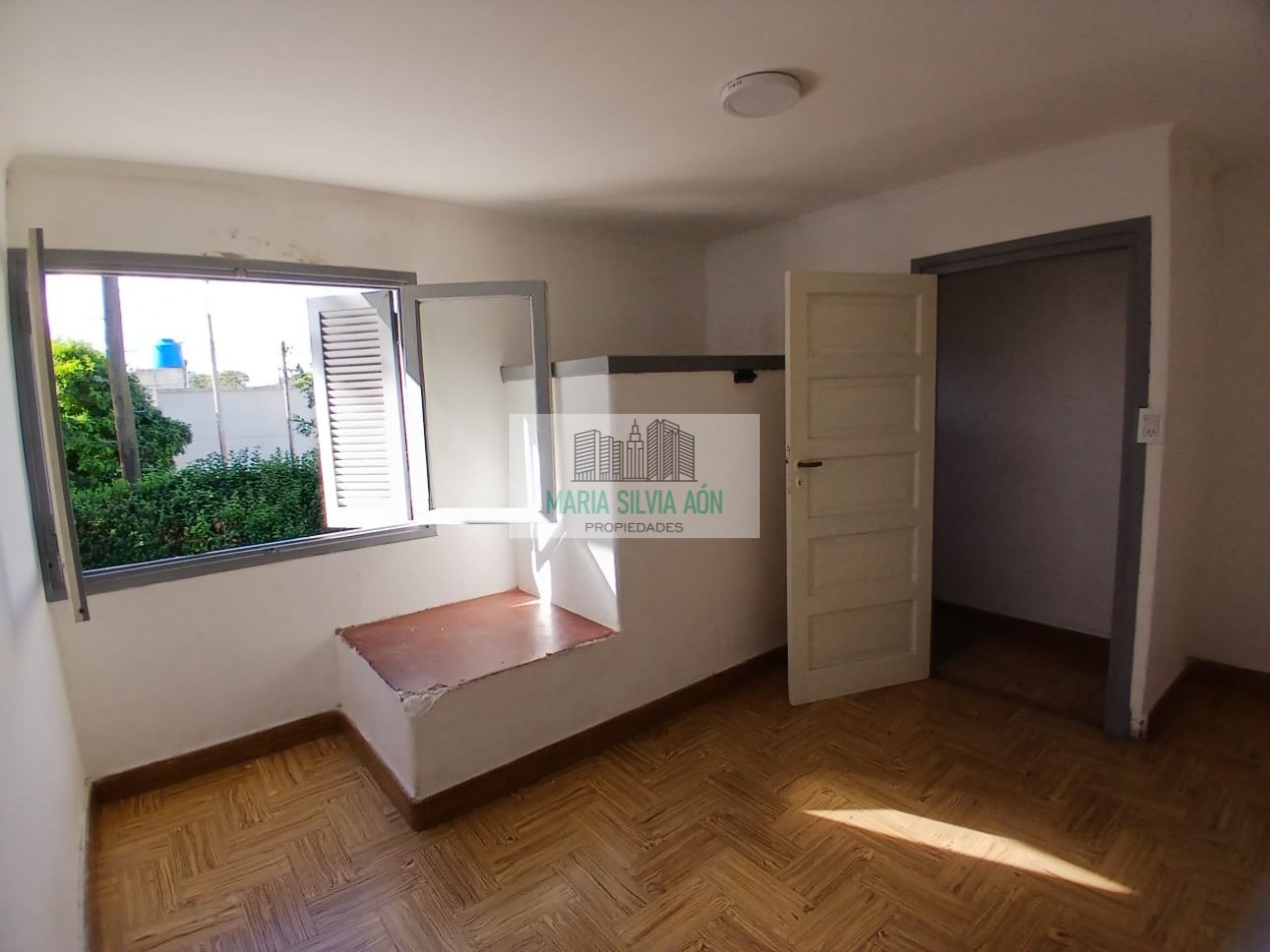 VENTA CASA DE DOS PLANTAS CENTRO CORONEL VIDAL