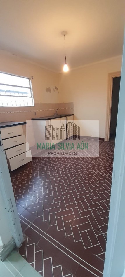 VENTA CASA A RECICLAR EN  EL CENTRO CORONEL VIDAL 