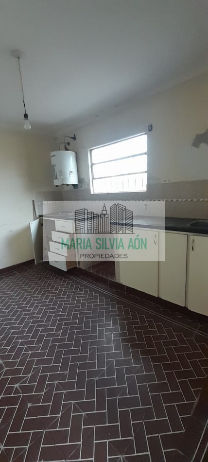 VENTA CASA A RECICLAR EN  EL CENTRO CORONEL VIDAL 