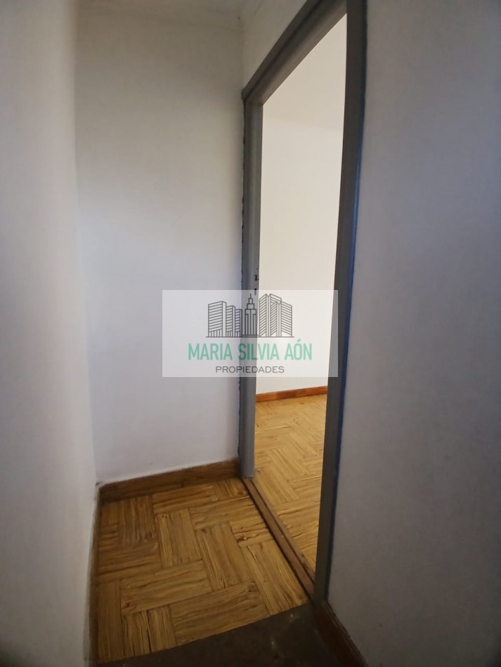 VENTA CASA DE DOS PLANTAS CENTRO CORONEL VIDAL