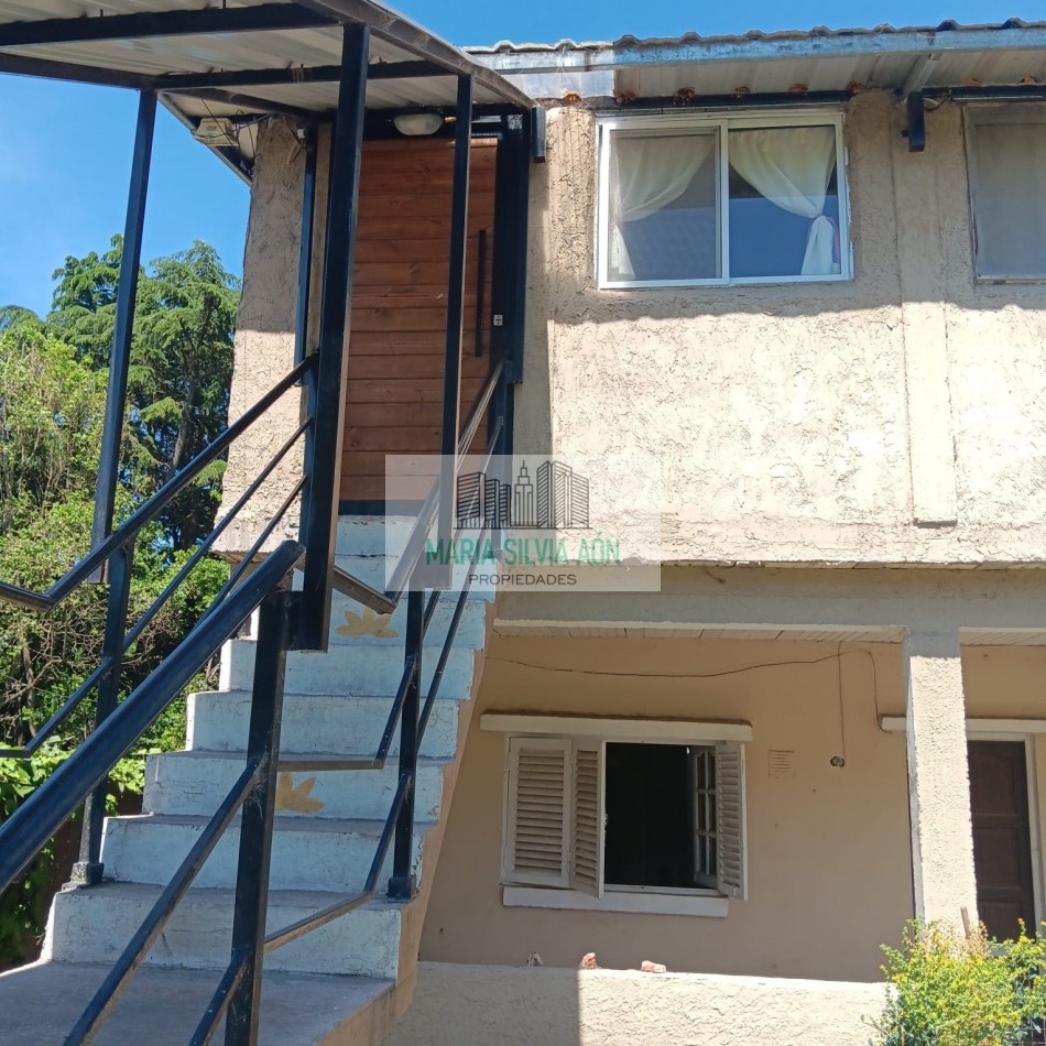 VENTA CASA 4 amb + DPTO 3 amb en Sierra de los Padres