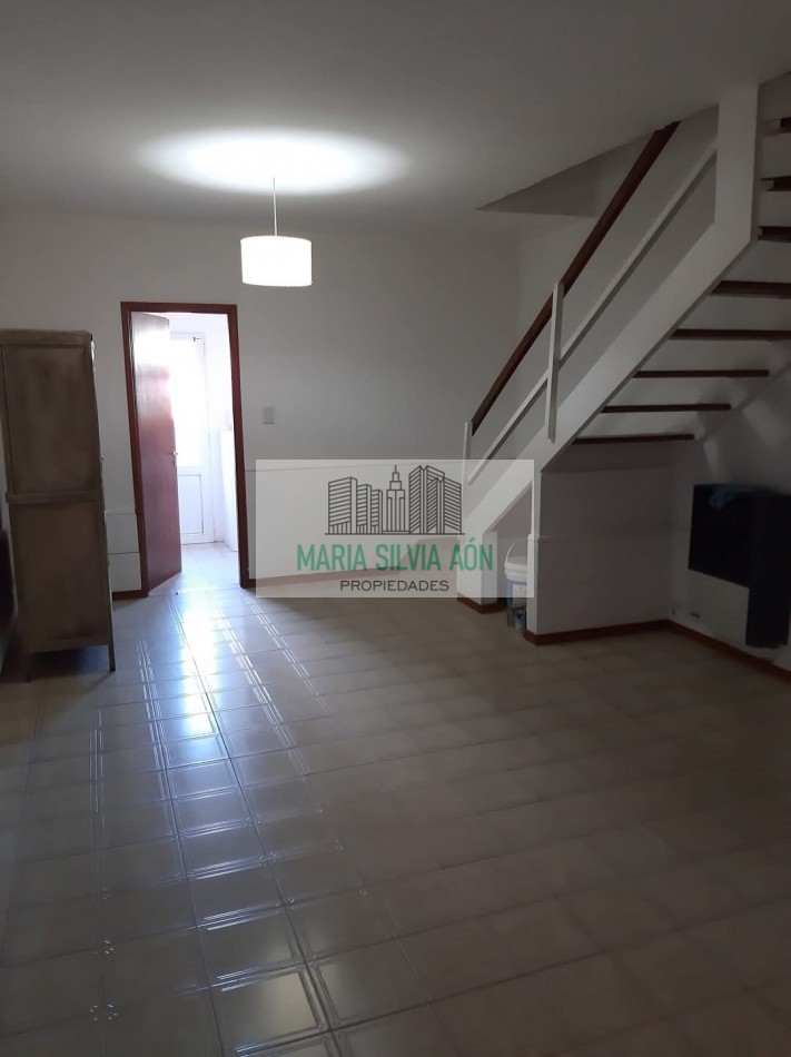 VENTA CASA EN BARRIO REPETTO CORONEL VIDAL