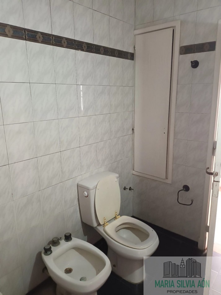 VENTA /PERMUTA CASA CON GALPON EN CORONEL VIDAL CENTRO