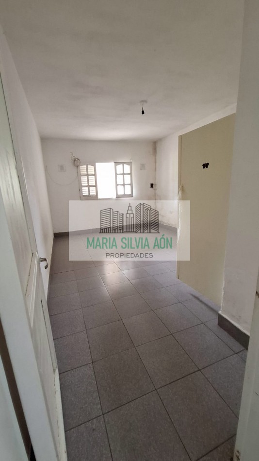 VENTA CASA 4 amb + DPTO 3 amb en Sierra de los Padres