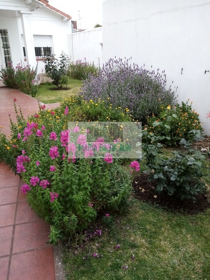 VENTA CHALET 4 AMBIENTES 