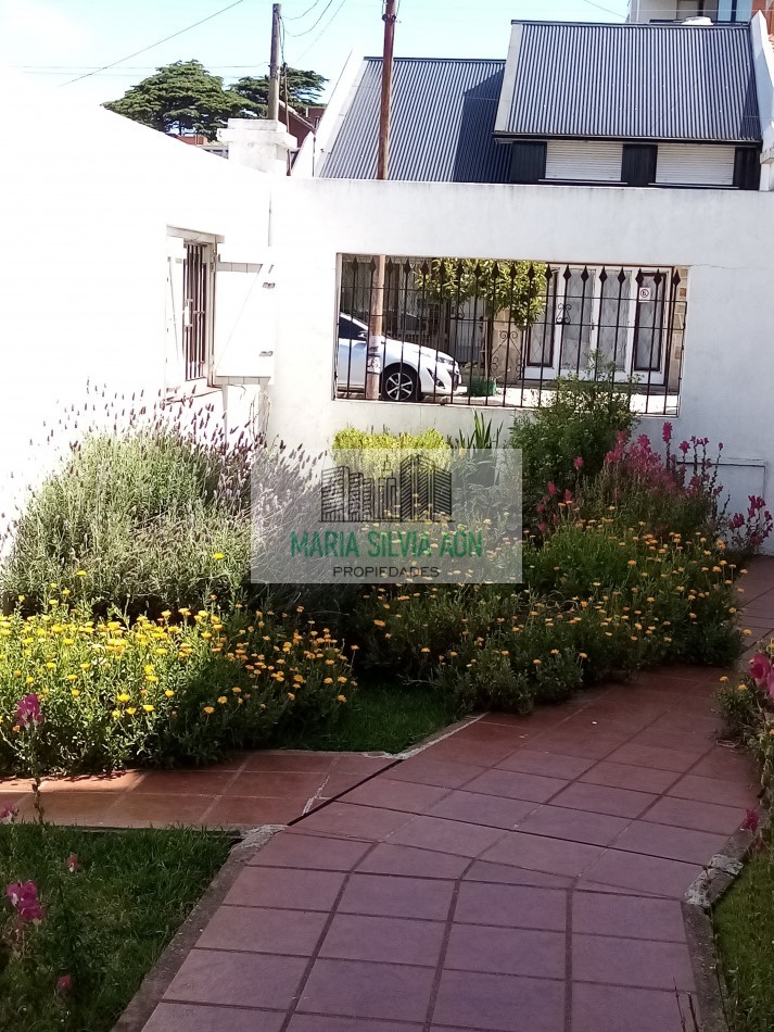 VENTA CHALET 4 AMBIENTES 