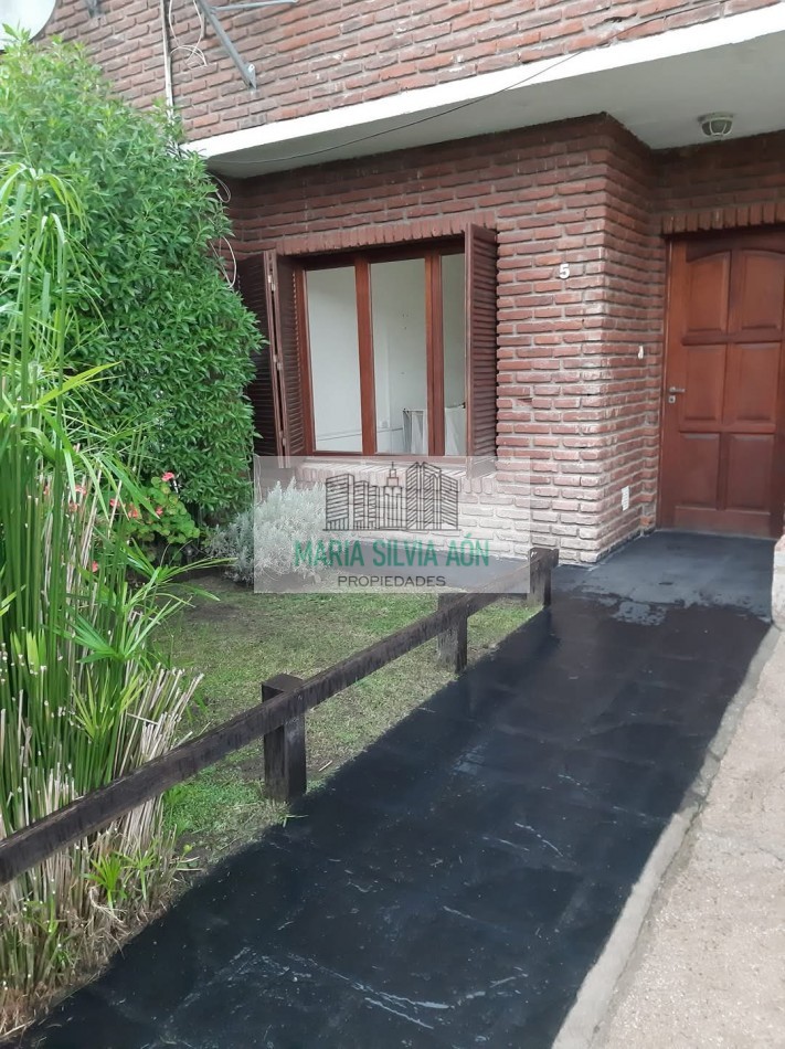 VENTA CASA EN BARRIO REPETTO CORONEL VIDAL